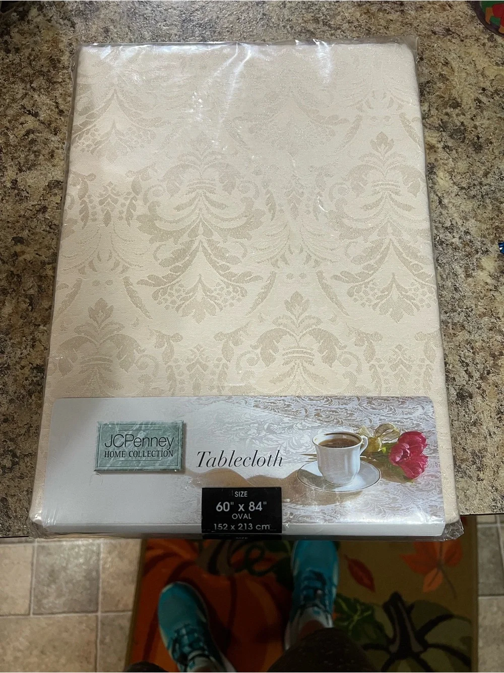 jcpenney Home Collection Cream Damask Tablecloth
